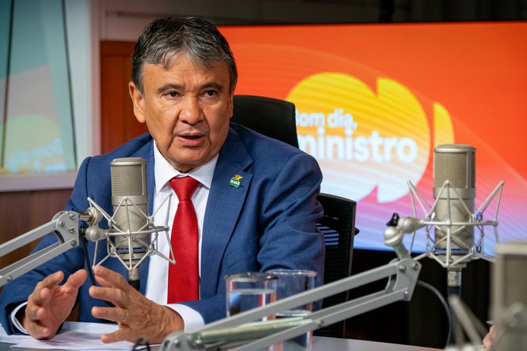 Wellington Dias afirma que desinformação sobre o Bolsa Família configura crime
