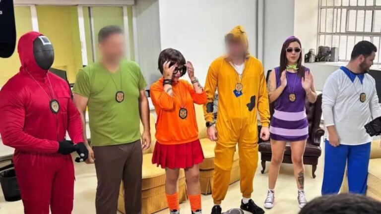Policiais Civis fantasiados combatem a criminalidade no Carnaval de SP