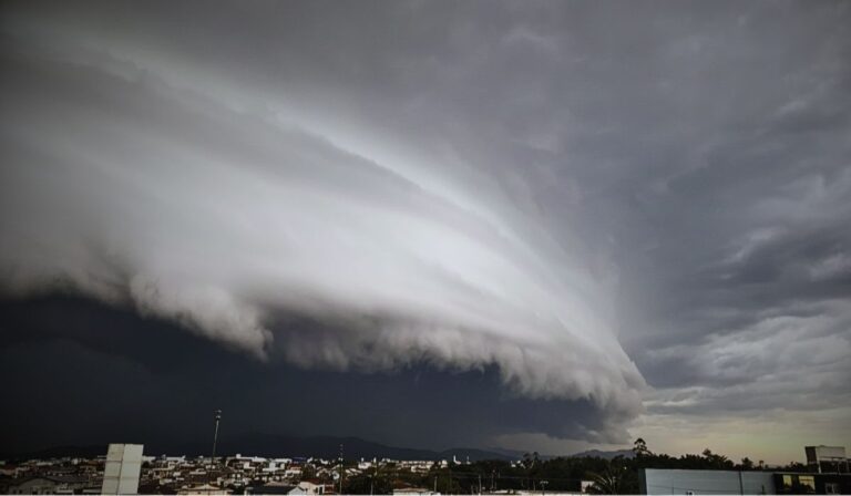Ciclone-bomba avança sobre o Sul do Brasil neste fim de semana